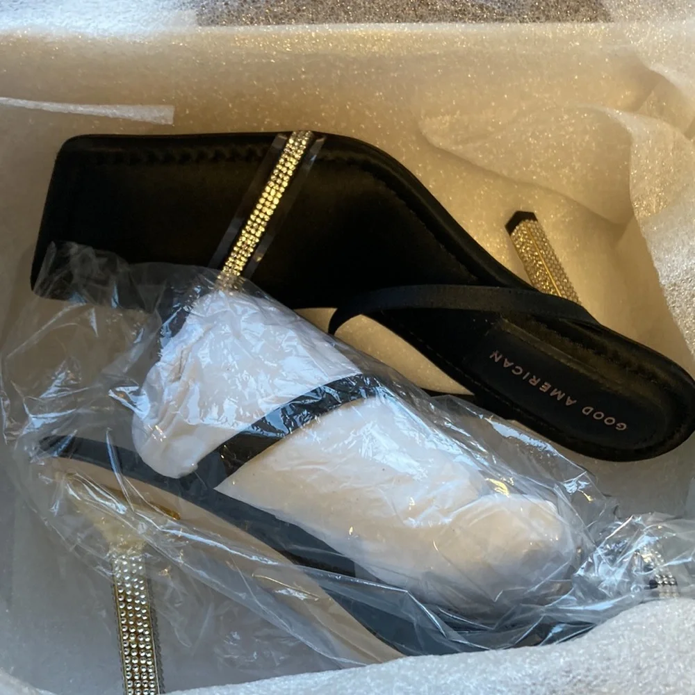 ⭐️⭐️ GOOD AMERICAN STRAPPY BLACK SATIN & Rhinestone Heels NIB 9.5 - Picture 6 of 7